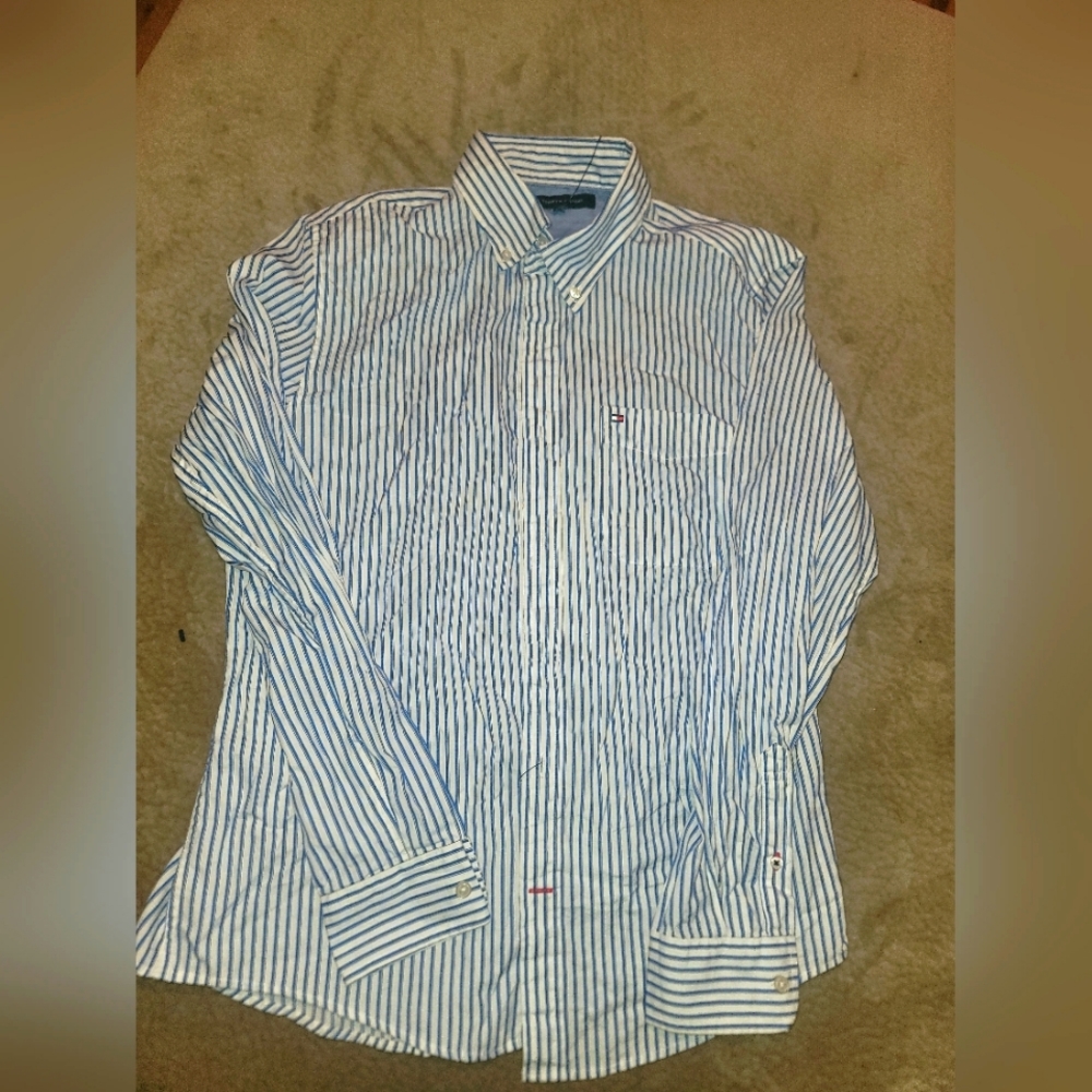 New Mens Tommy Hilfiger Button Up Size Medium